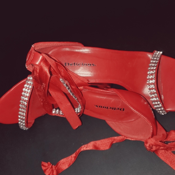 5inch Red heels with rhinestones & ribbon - Picture 7 of 15